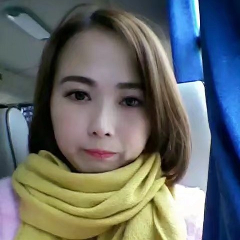 山岚漫步知性的照片