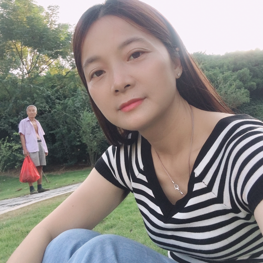 春暧的照片