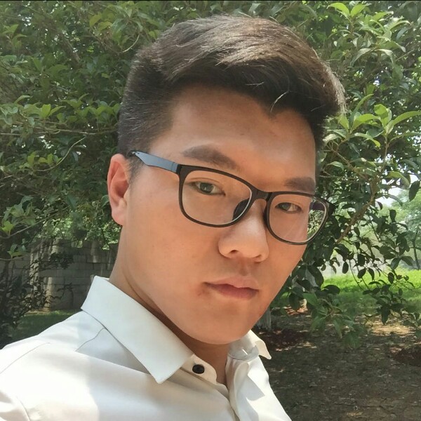 空杯想续杯的照片