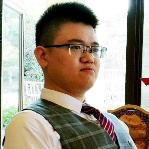 官方资深红娘-卢老师的照片