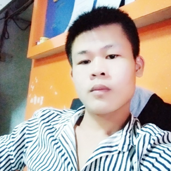 期待凝眸甜甜的照片