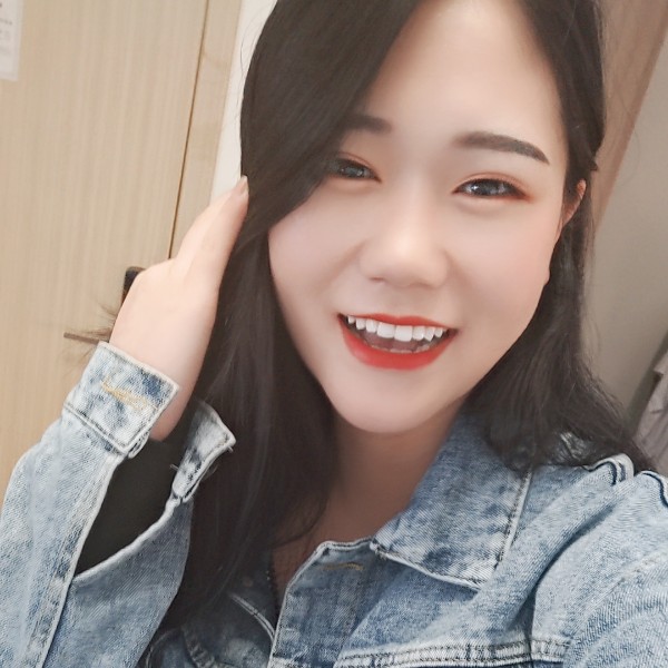 尤欣娜的照片