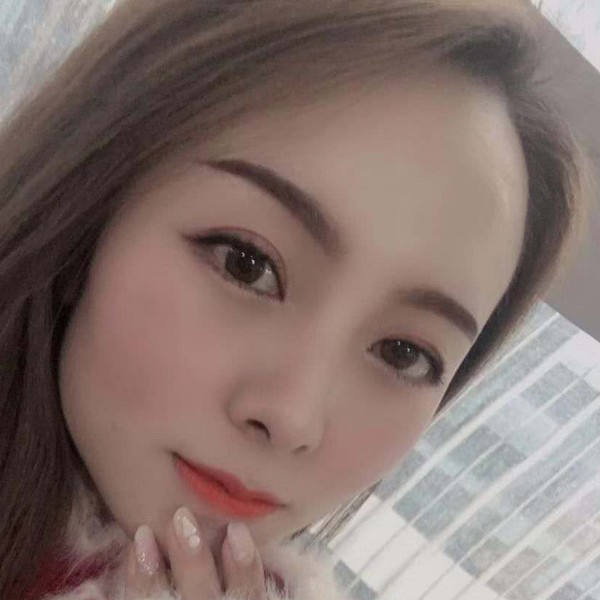 稳重漫步凉笙的照片