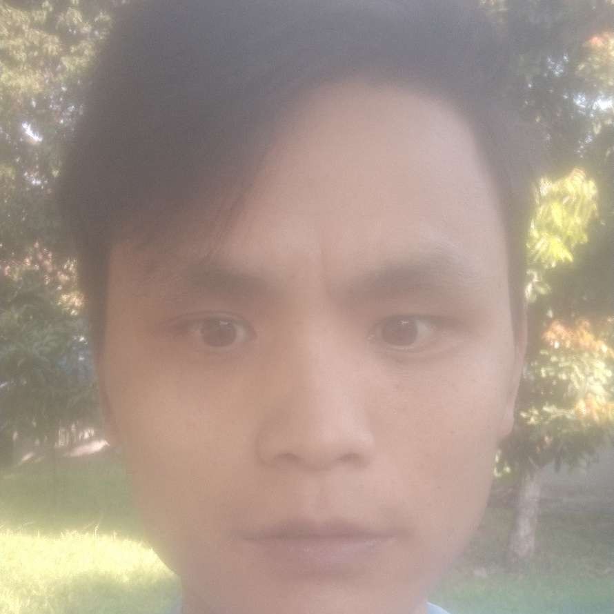 裙子方自信的照片