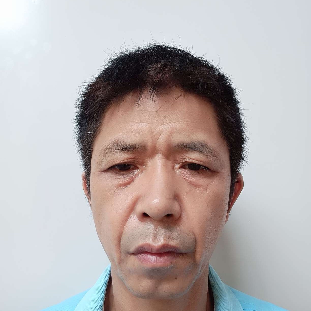 冷眼关亲密照片