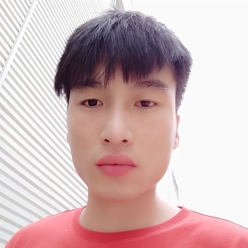 樱花树下乘凉的照片