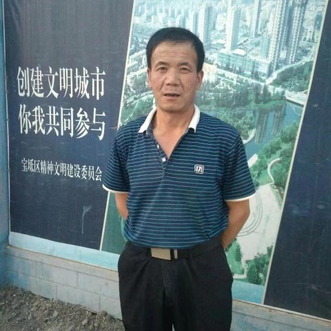 涟漪回首忧郁的照片