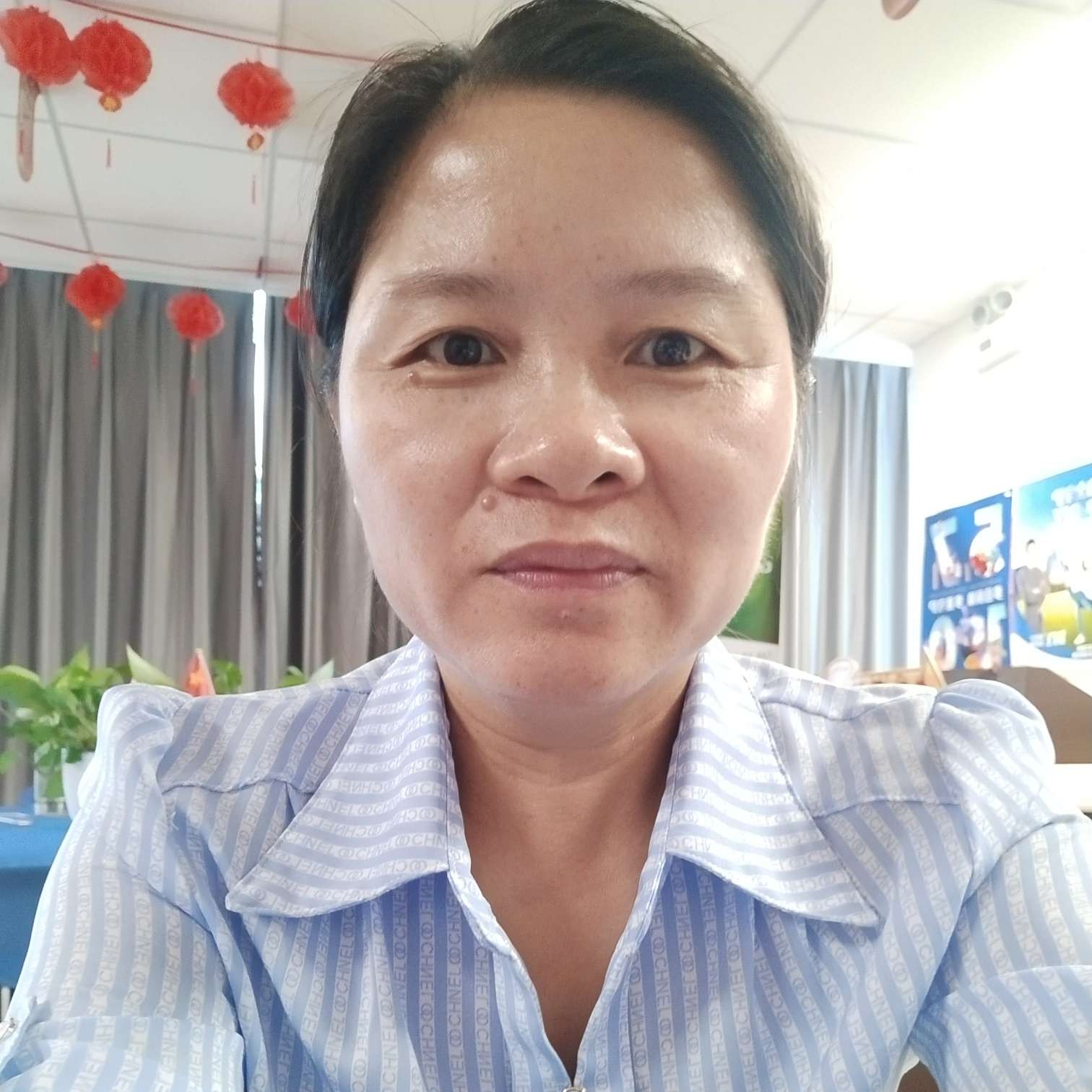 回首阳光的照片