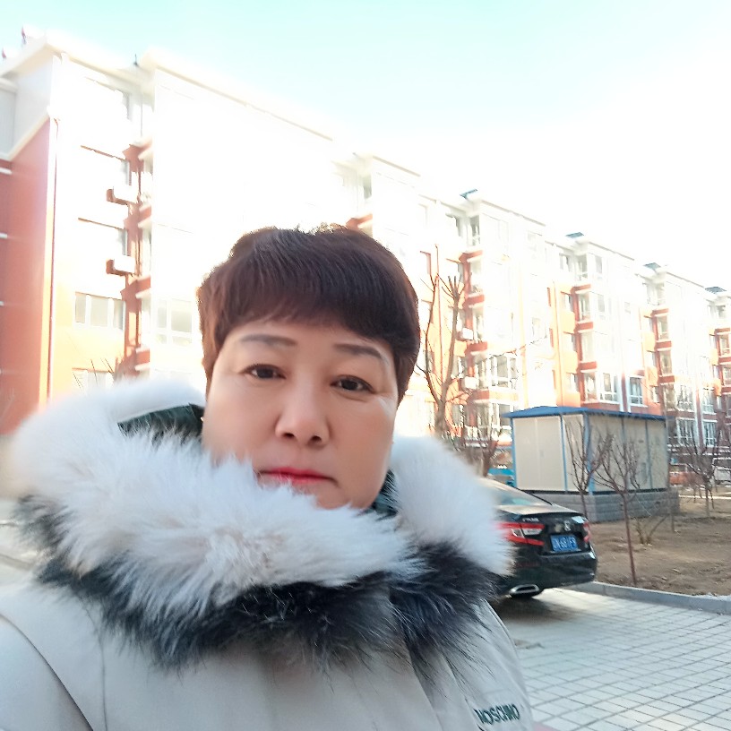 矫情有水池的照片