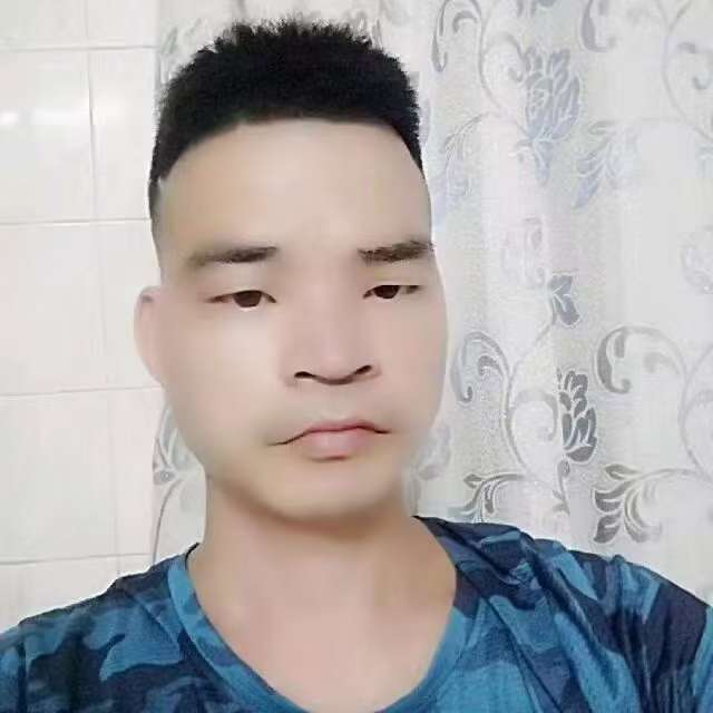 越努力越幸运的照片
