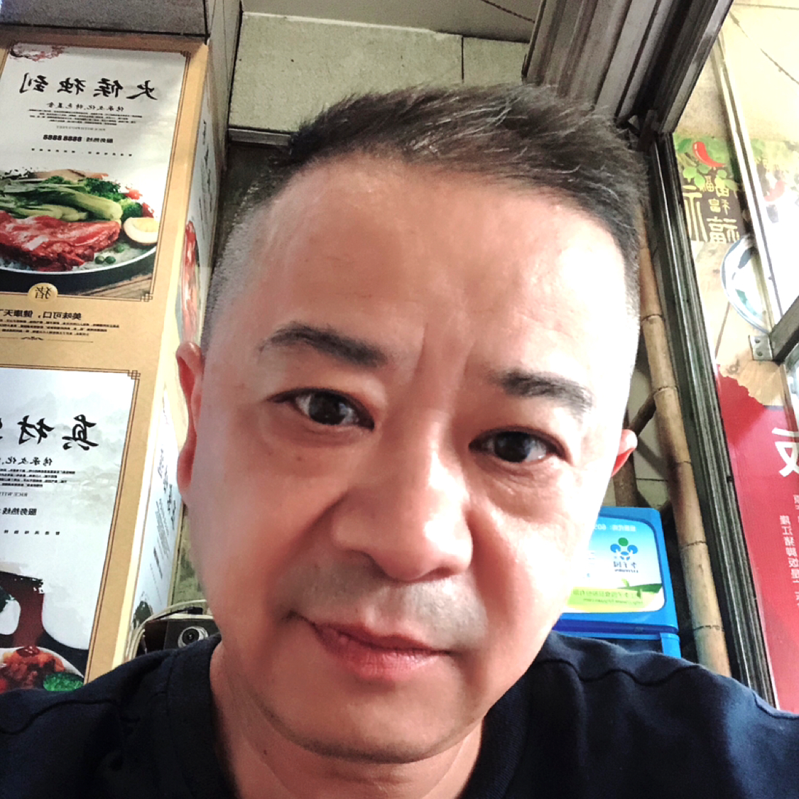 乌龟向内向的照片