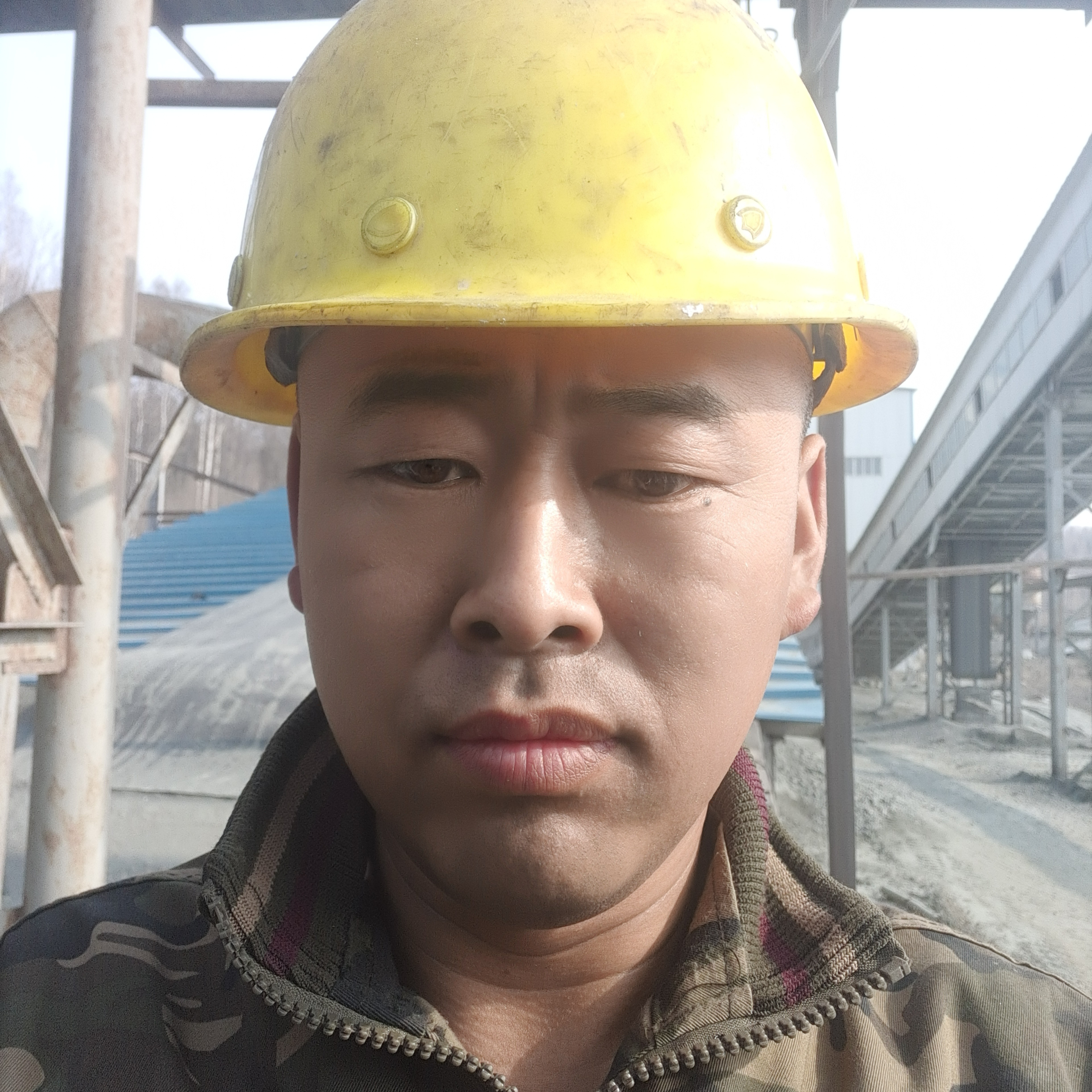 白云那顺心的照片