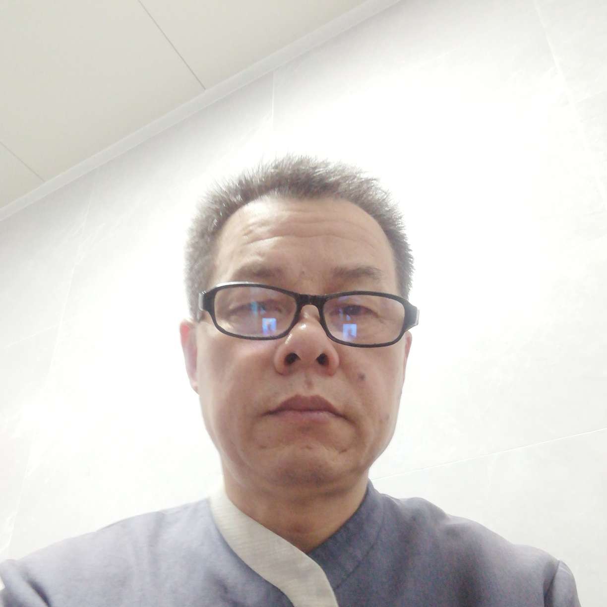 微笑的糖豆的照片