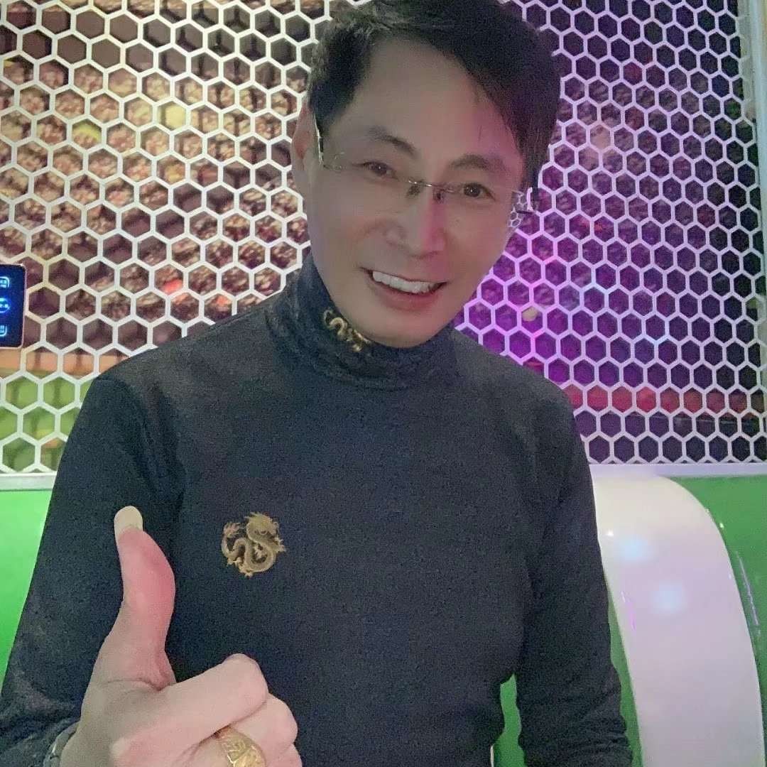 成就挽手人生的照片