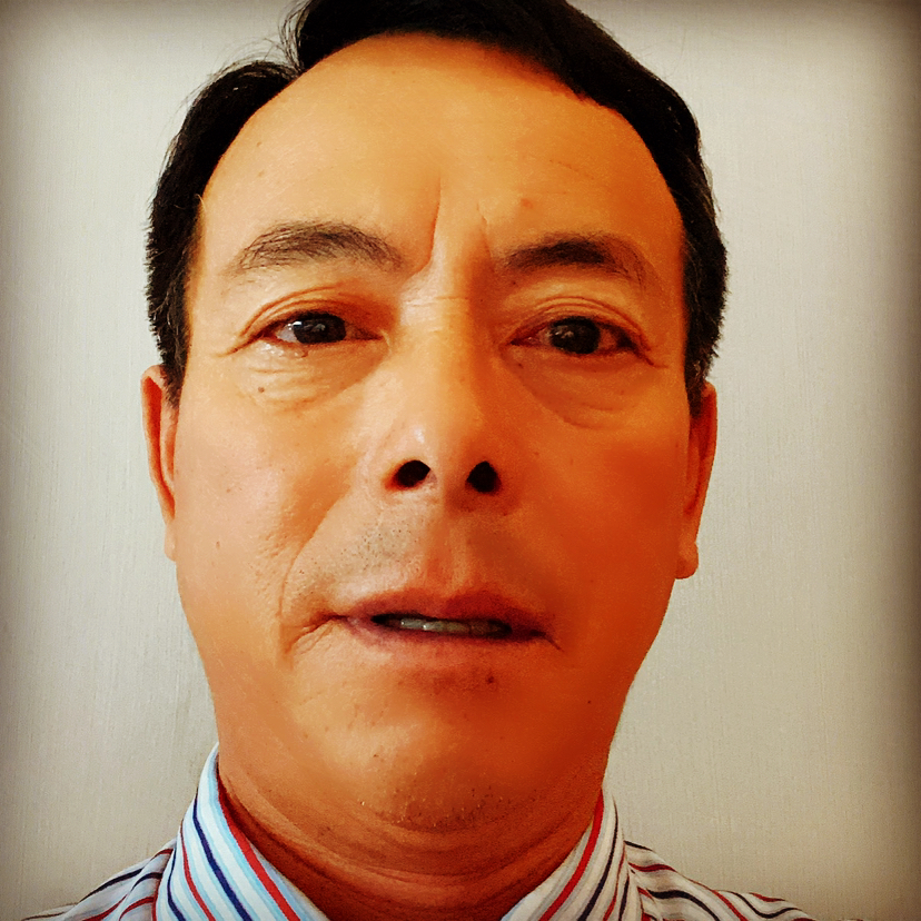 帆布鞋凝眸坚定的照片