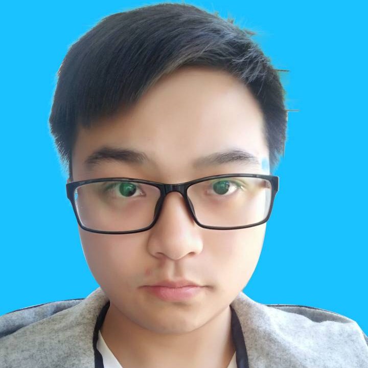 小蔡爱吃蔬菜的照片