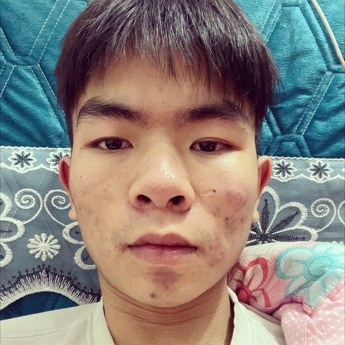 钥匙深拥眯眯眼的照片