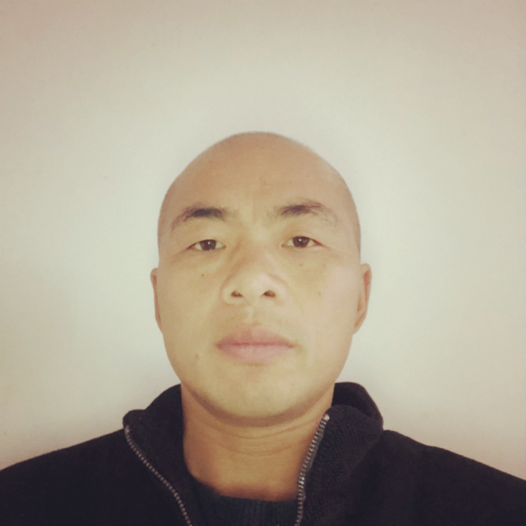只为你笑笑的照片