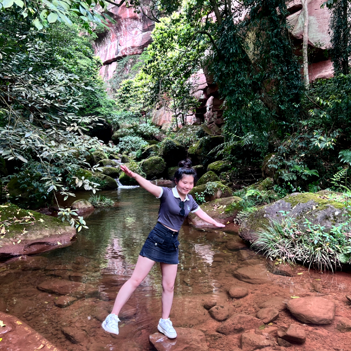 攒一口袋瓜子的照片