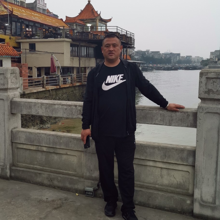 矮小打月亮的照片