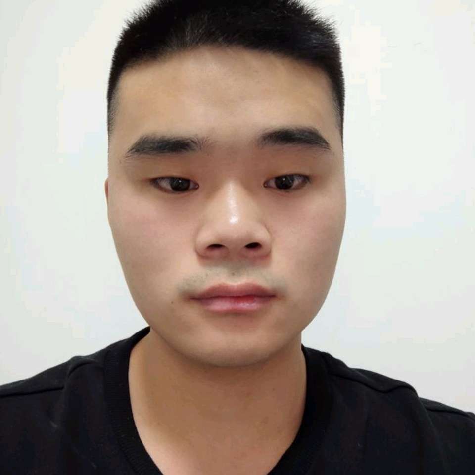 可靠愿白云的照片