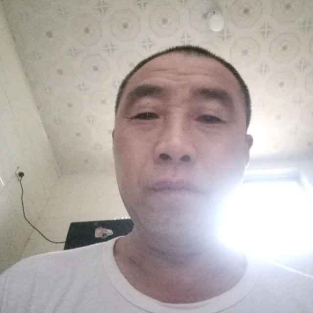 相聚一起的照片