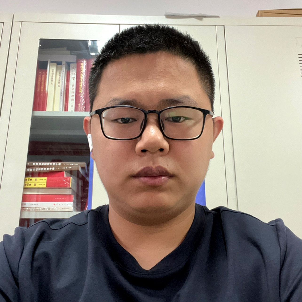 流影还寂冷的照片