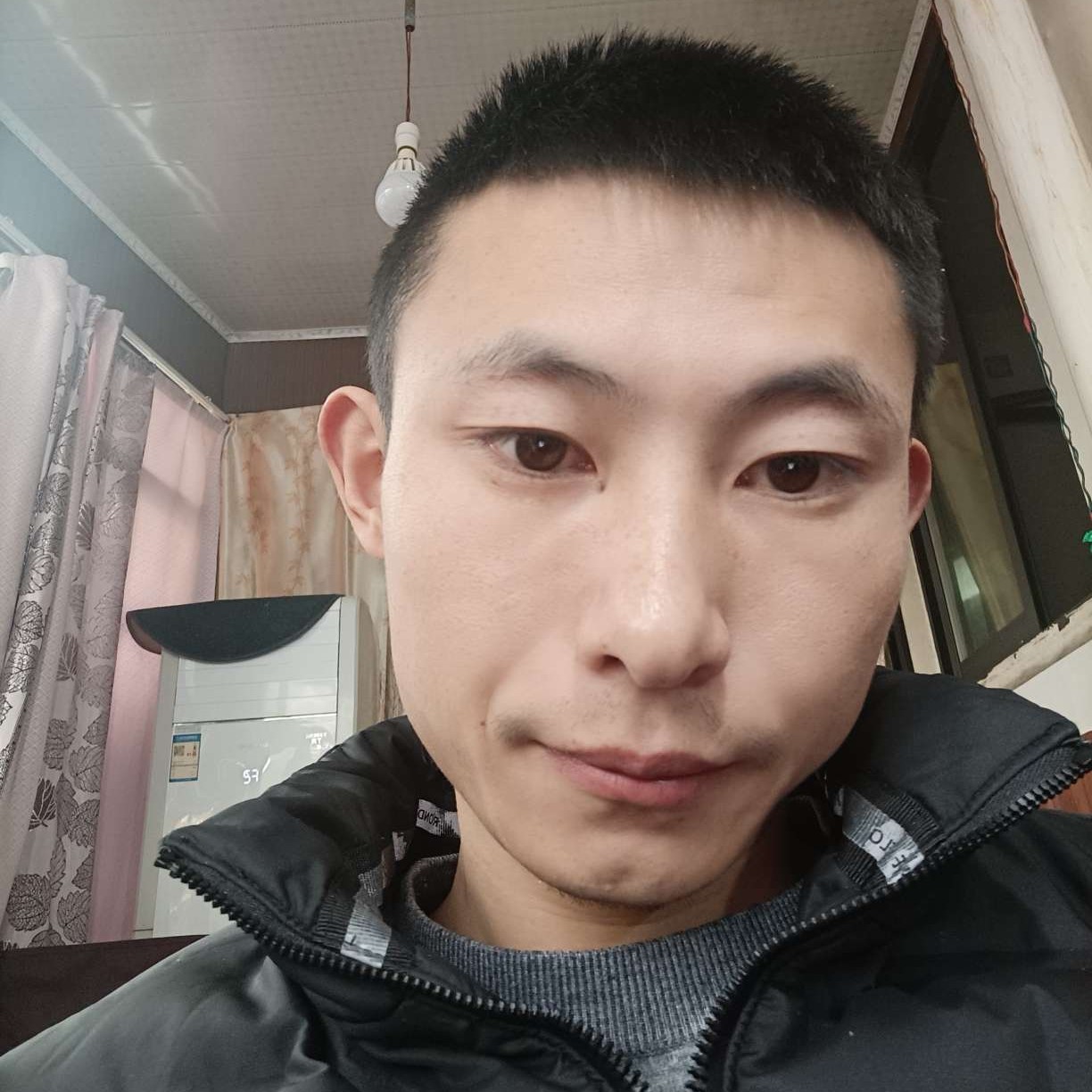 水壶等待专一的照片