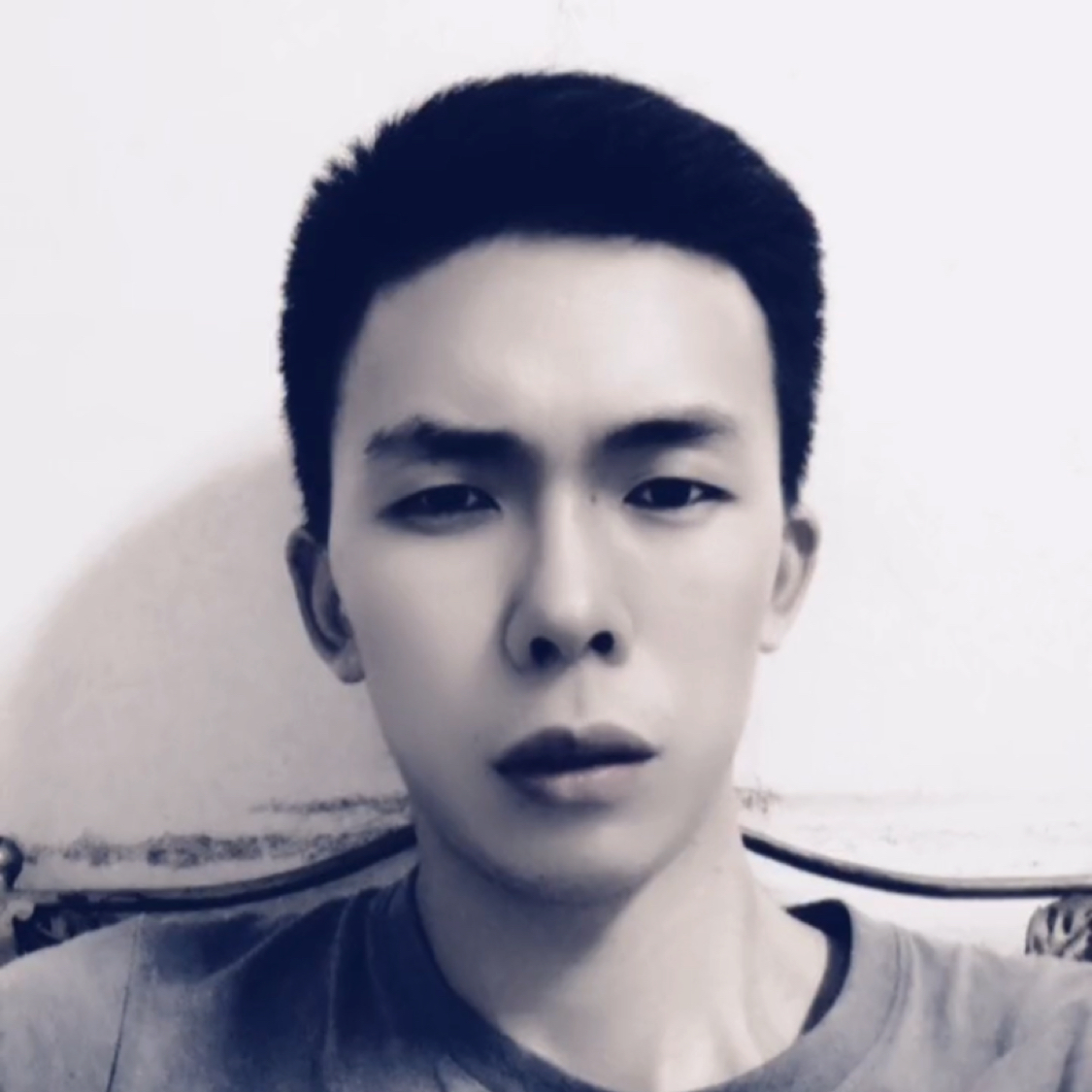 靳大陆的照片