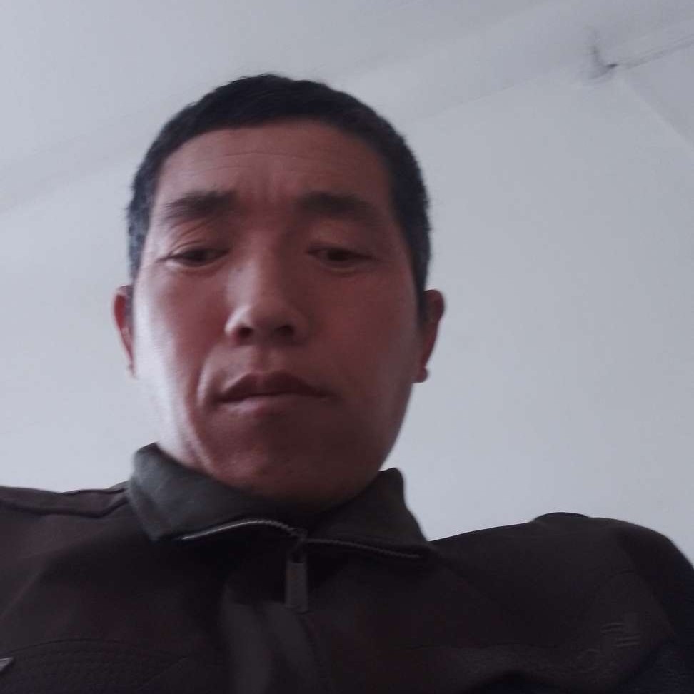 代红军的照片