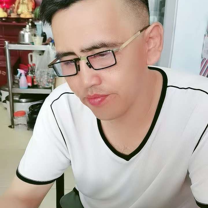 茶书音乐摇椅的照片