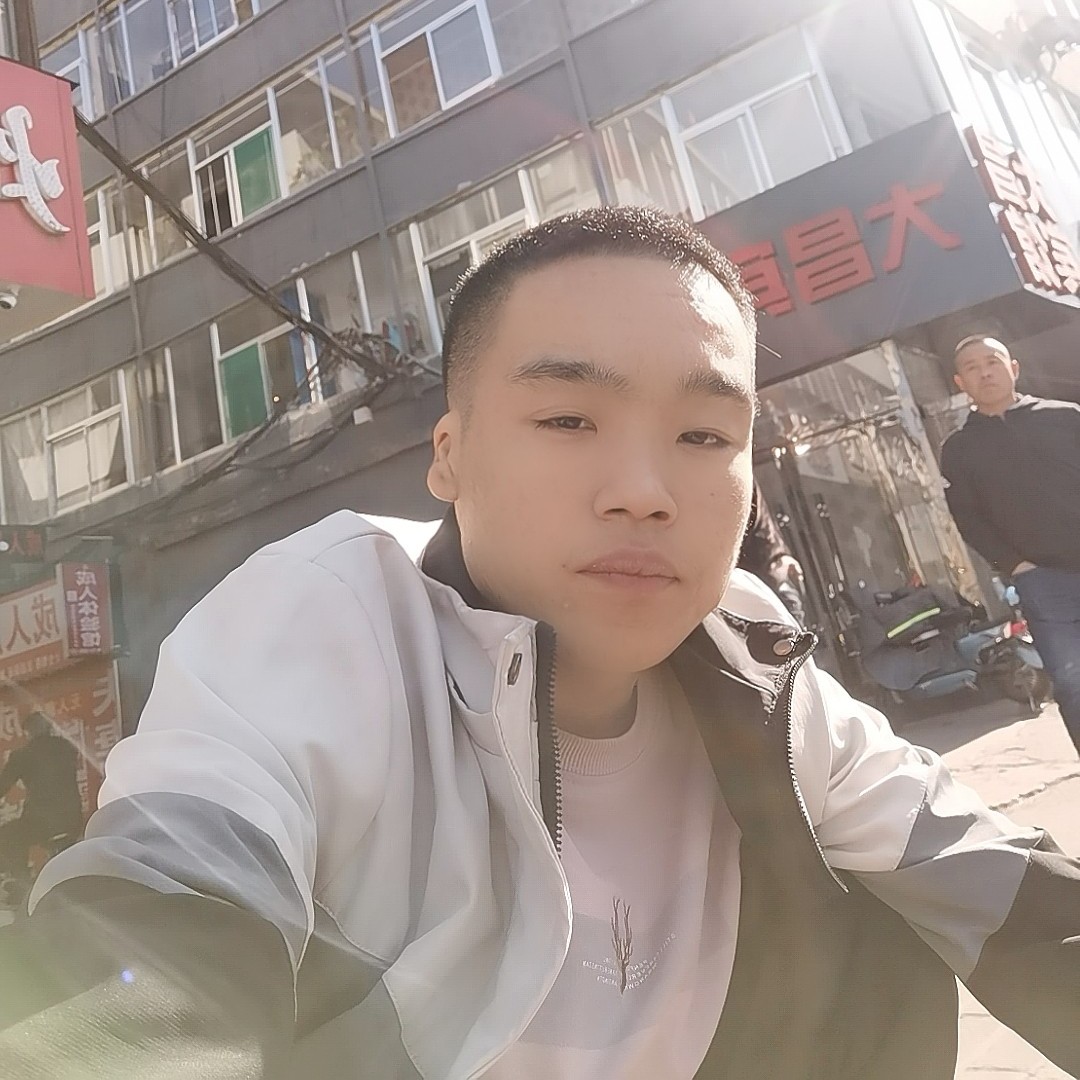 韩齐齐的照片