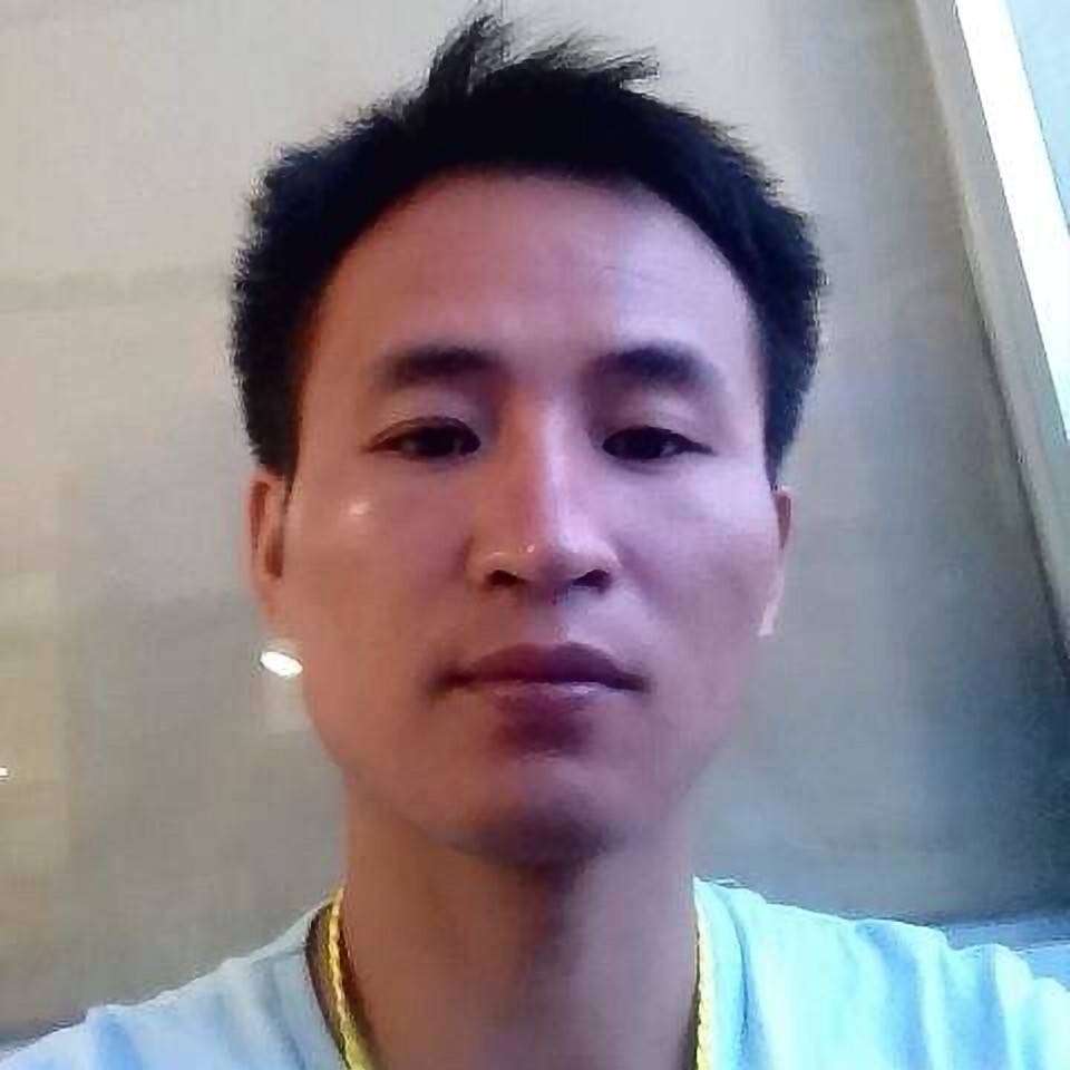 路灯相许陌上的照片