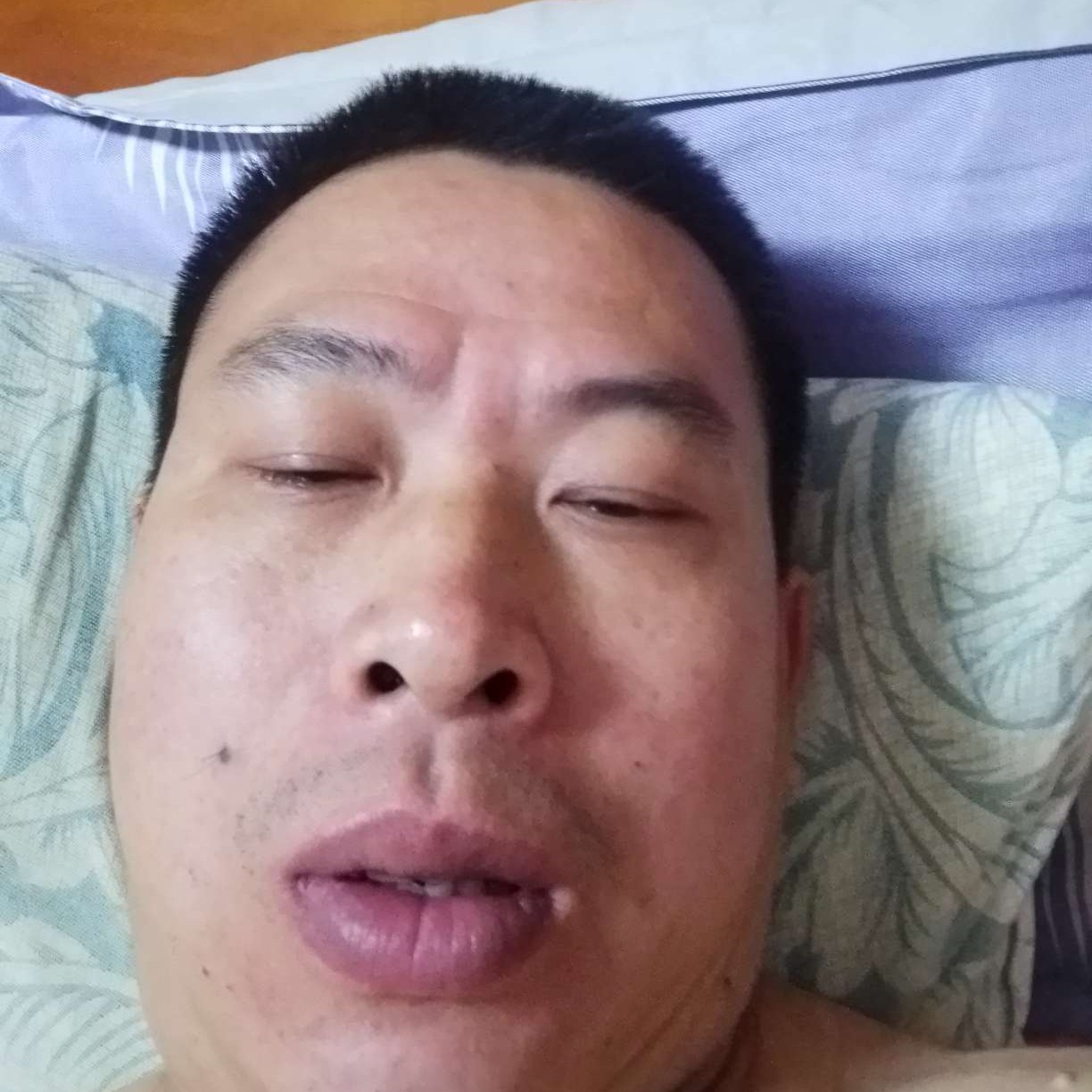 缓慢蹙眉流年的照片