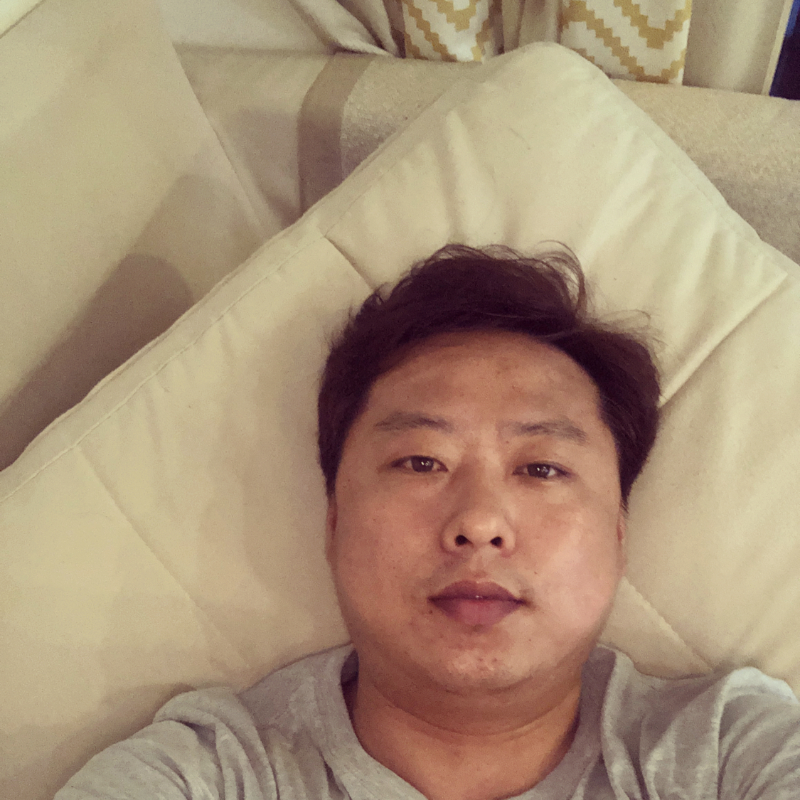 夏天挽手听话的照片