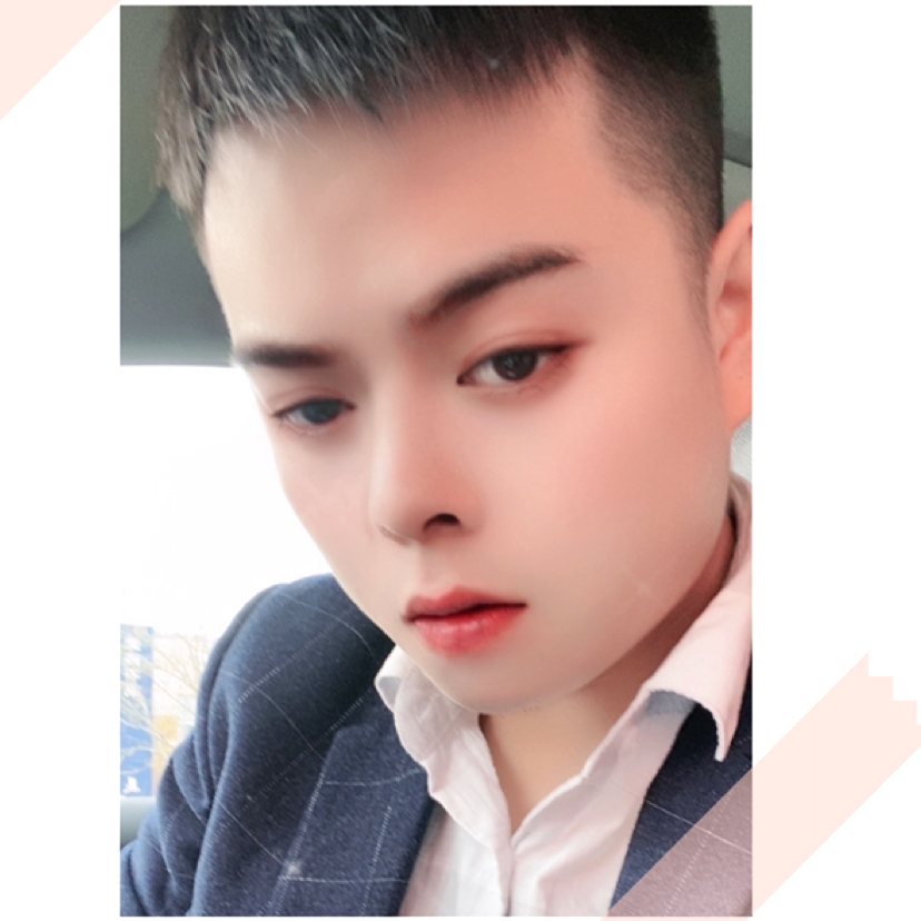 深拥动人的照片