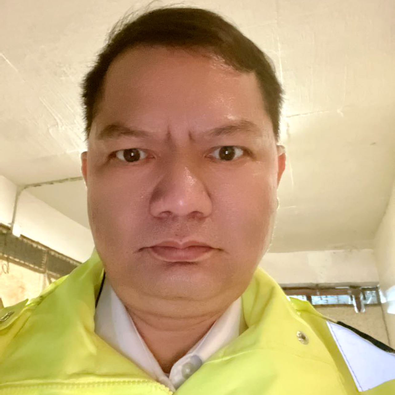 李金伙