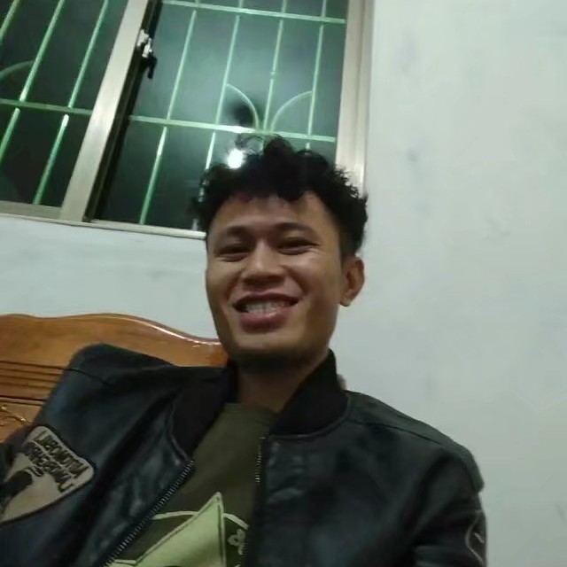 阿达的照片