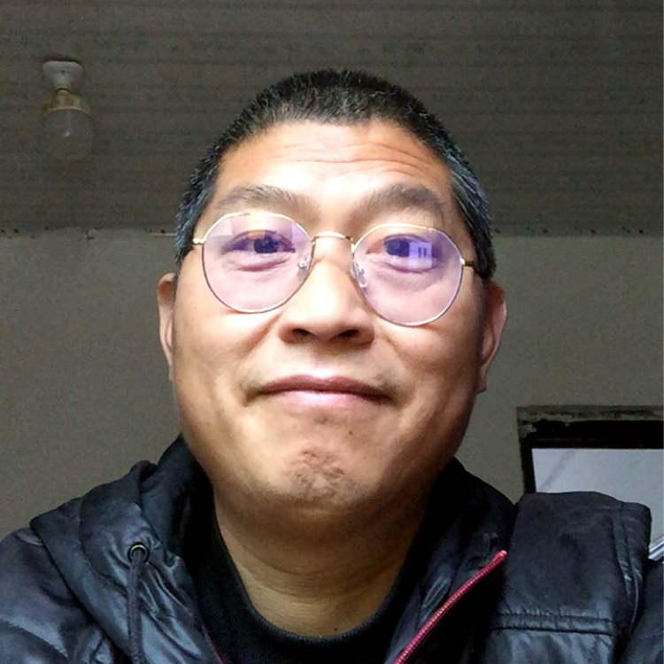 精明回首秋天的照片