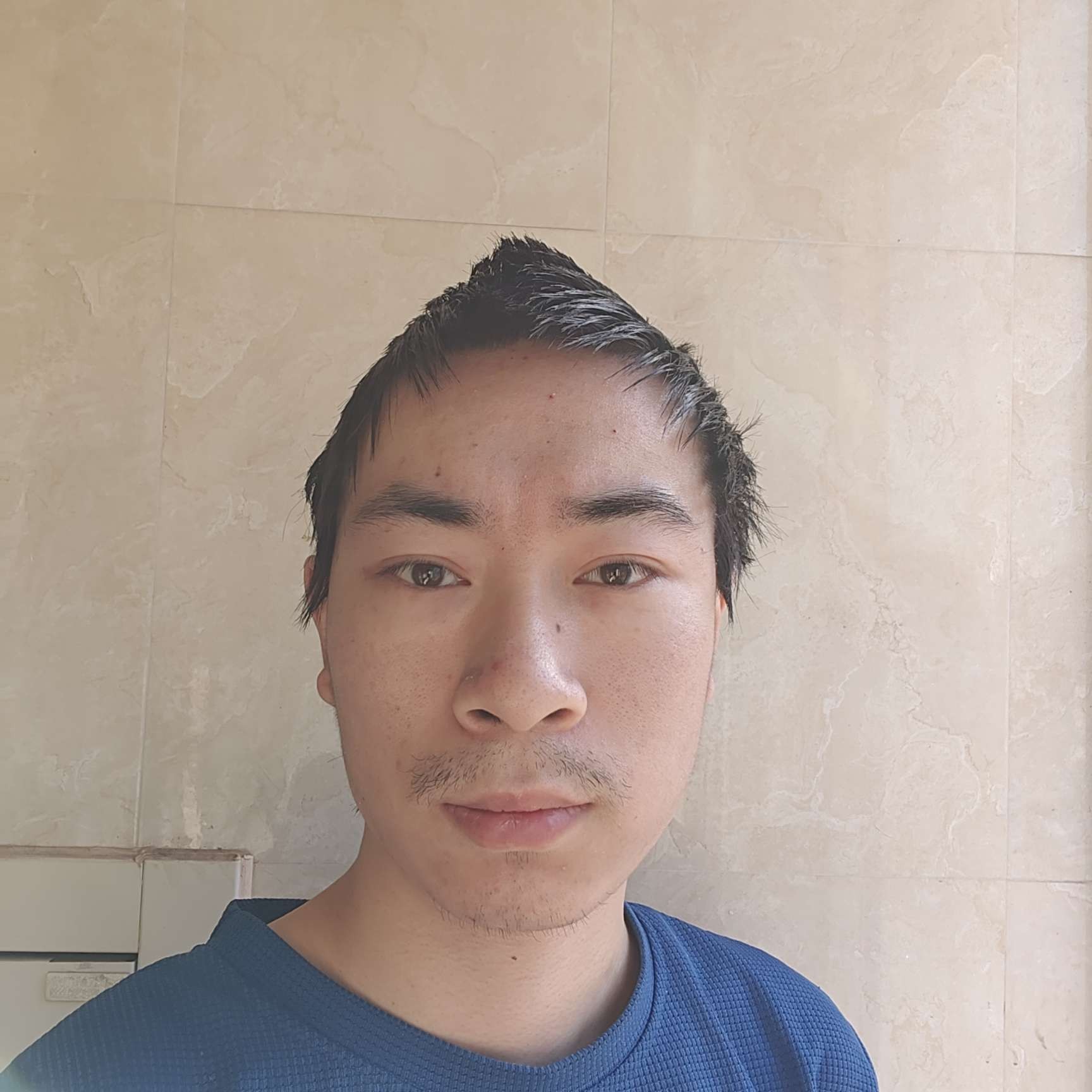 凌晨车站的照片