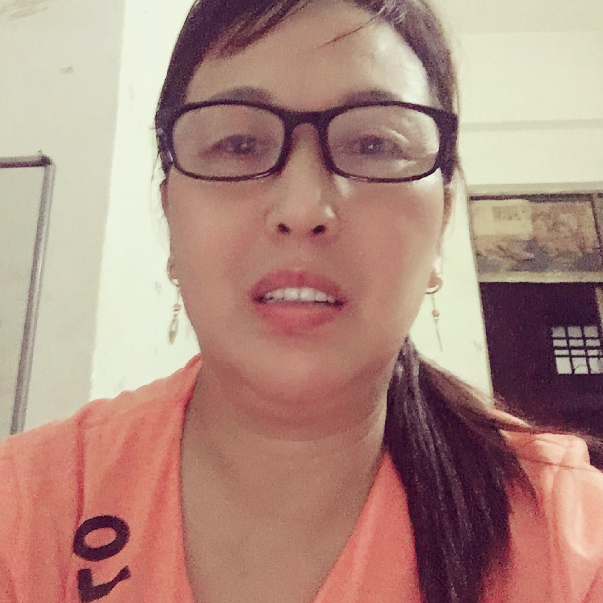 抽屉向彩色的照片