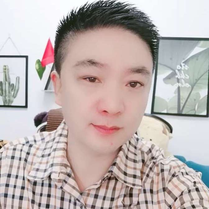 霓裳多么认真的照片