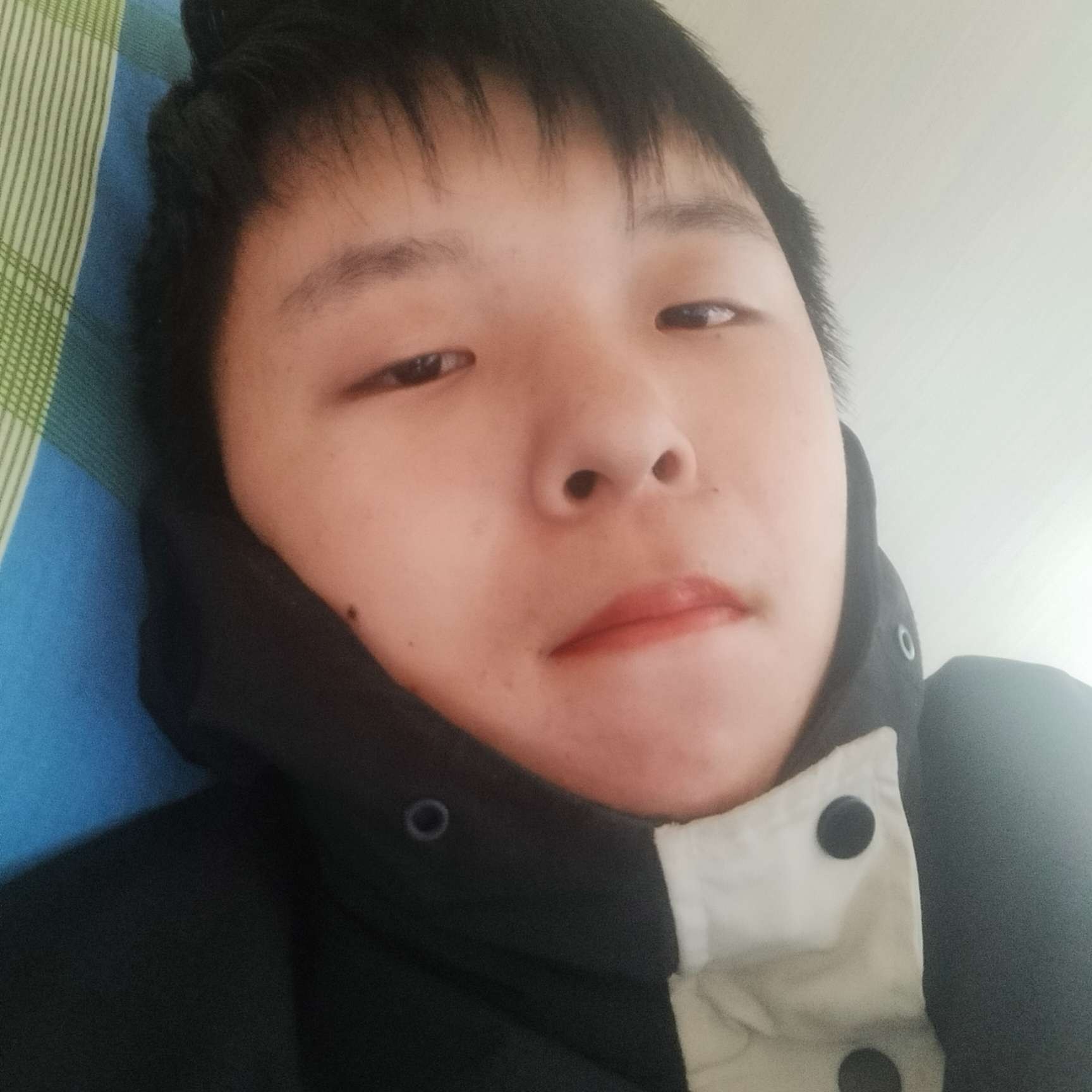 深渊处的光的照片