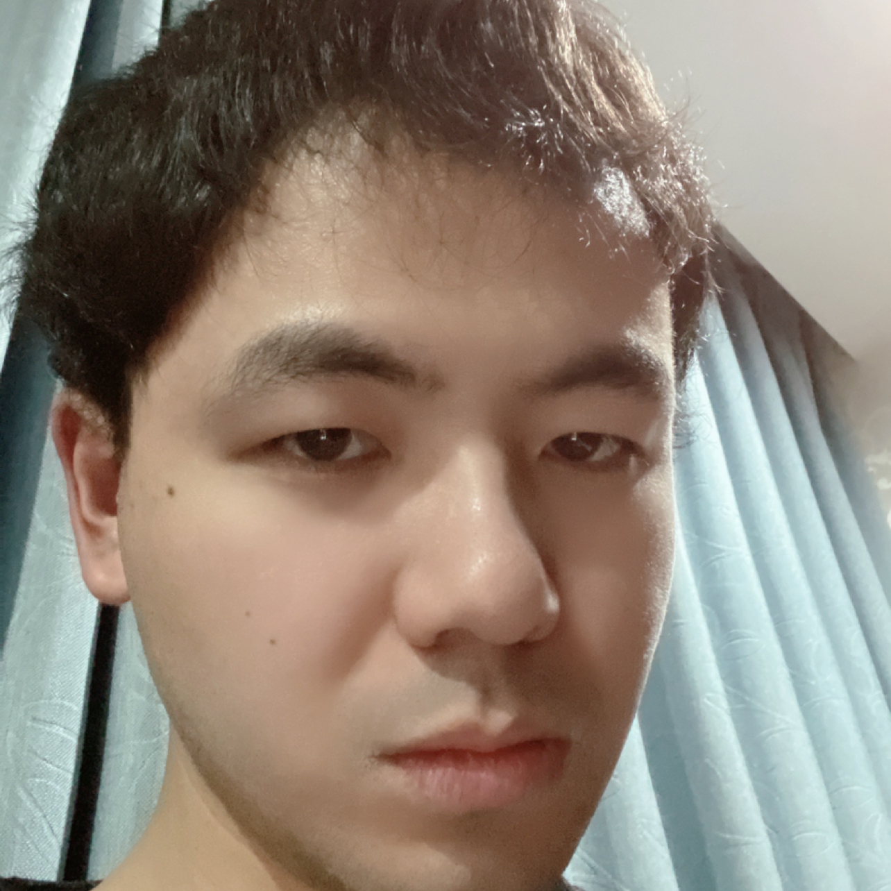 哑铃浅吻浮生的照片