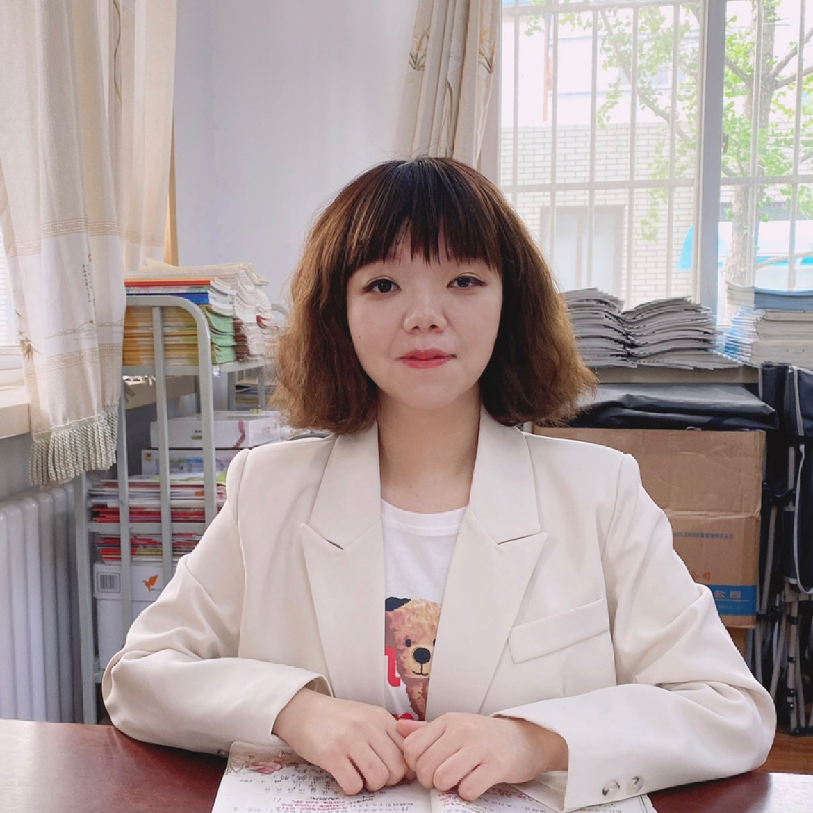 眼睛放弃辛勤的照片