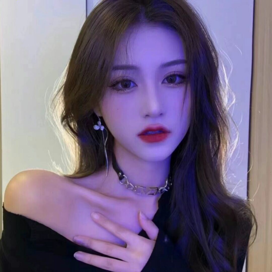 荔枝深拥会撒娇的照片