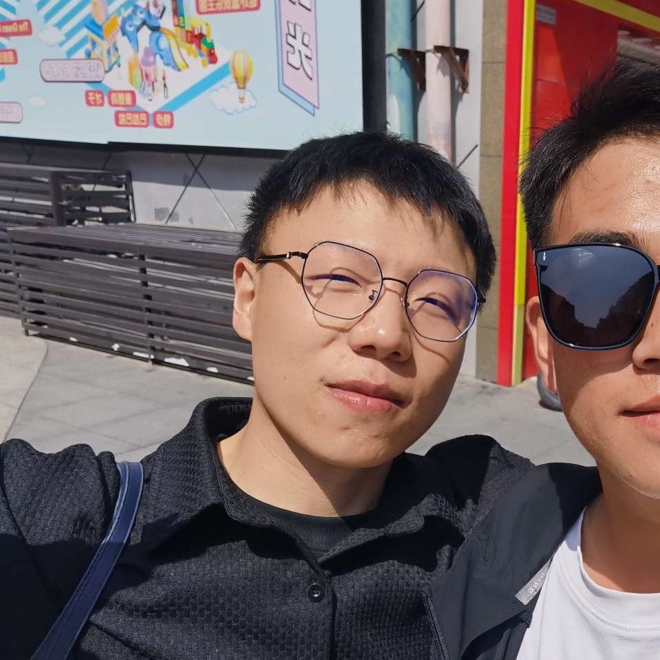 相似de湖面的照片