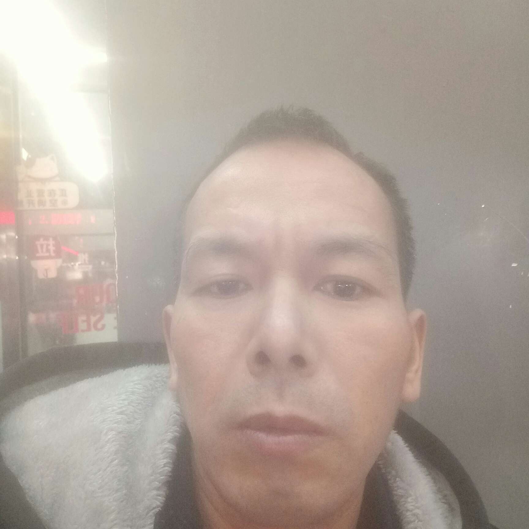梁文初的照片