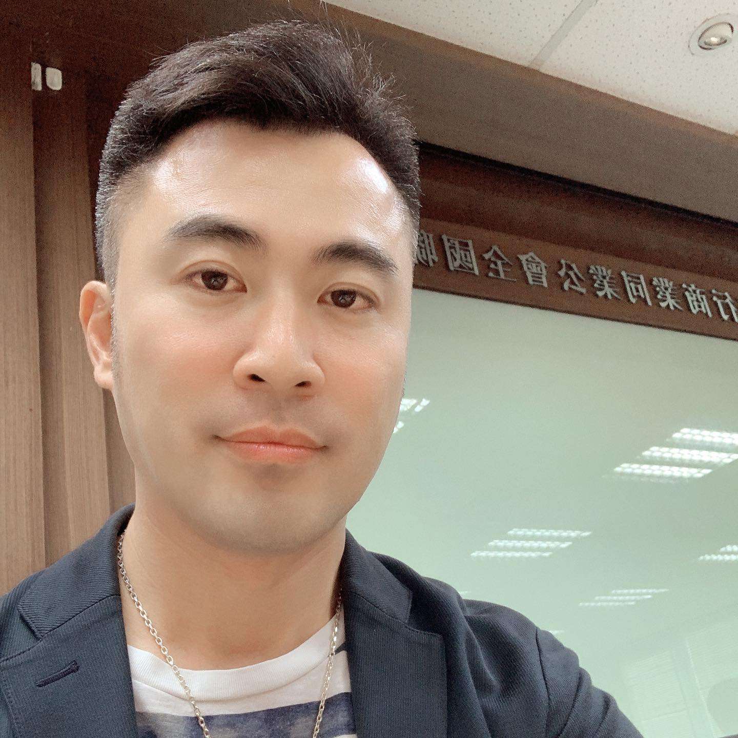 老顾的照片