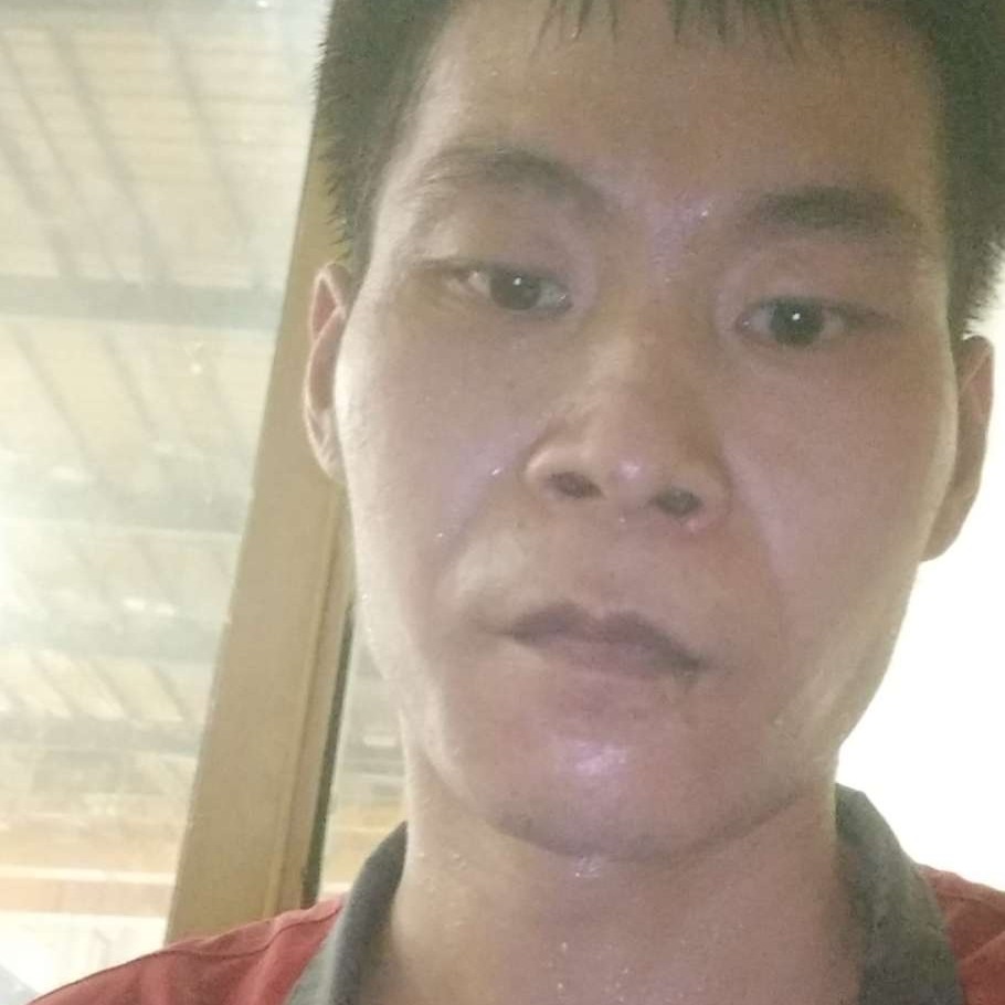 路人拾佳人的照片